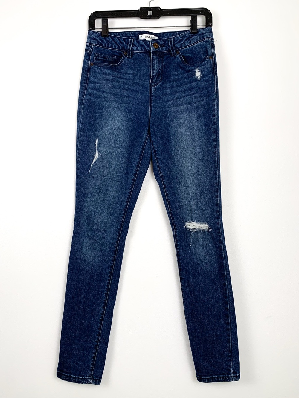 Artisan NY skinny jeans dark wash distressed stretch denim size 4